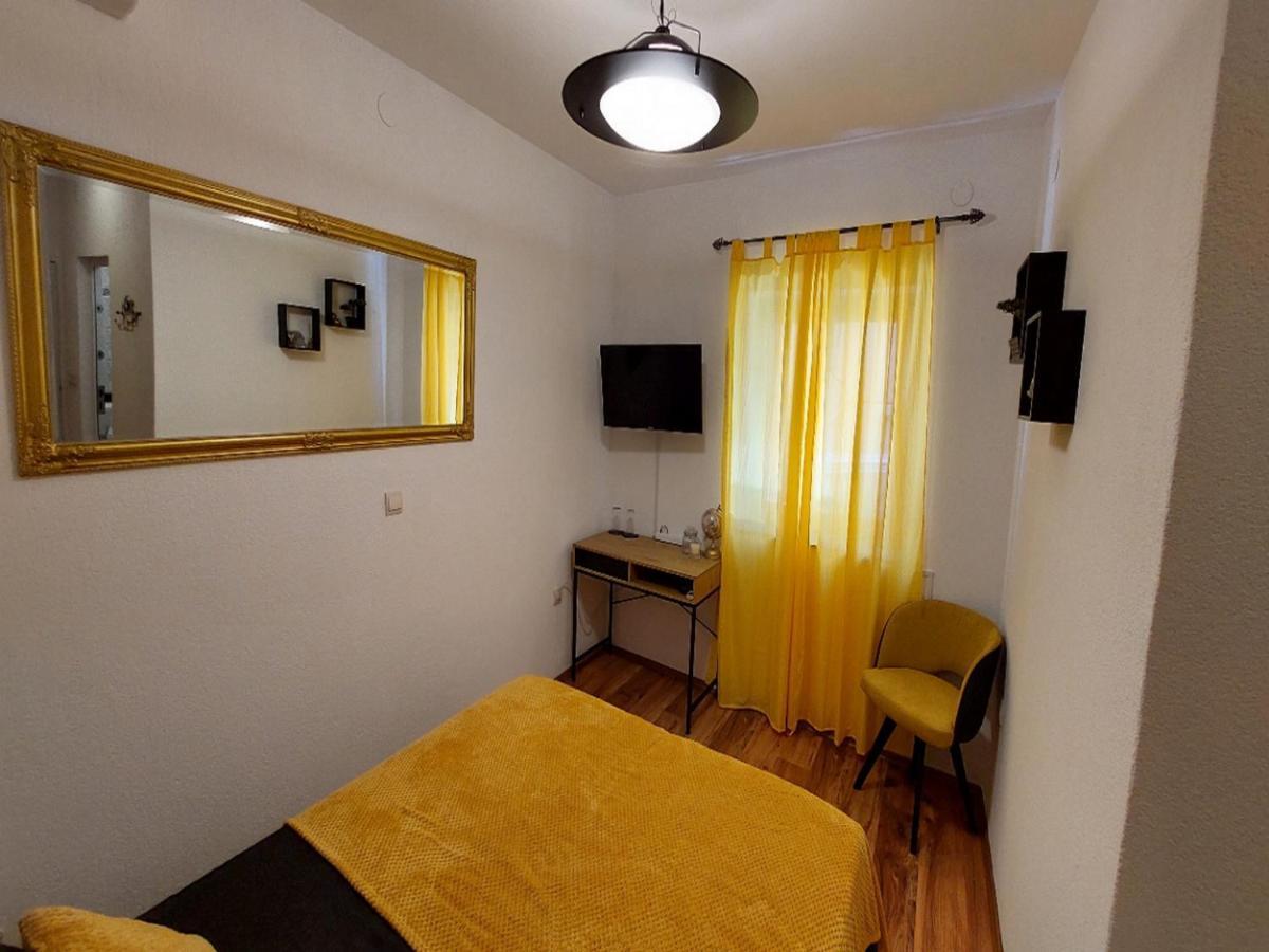 Rooms Argo Крес Екстериор снимка