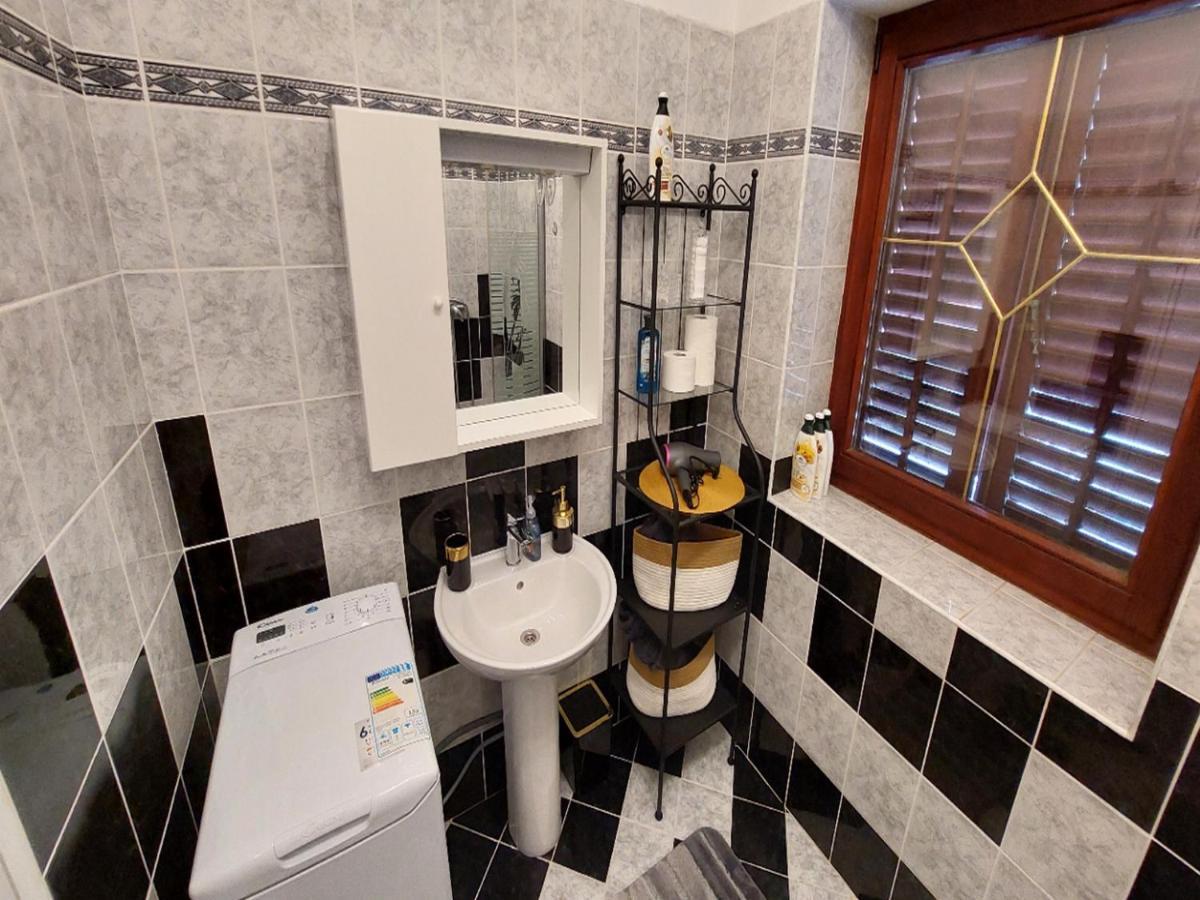 Rooms Argo Крес Екстериор снимка